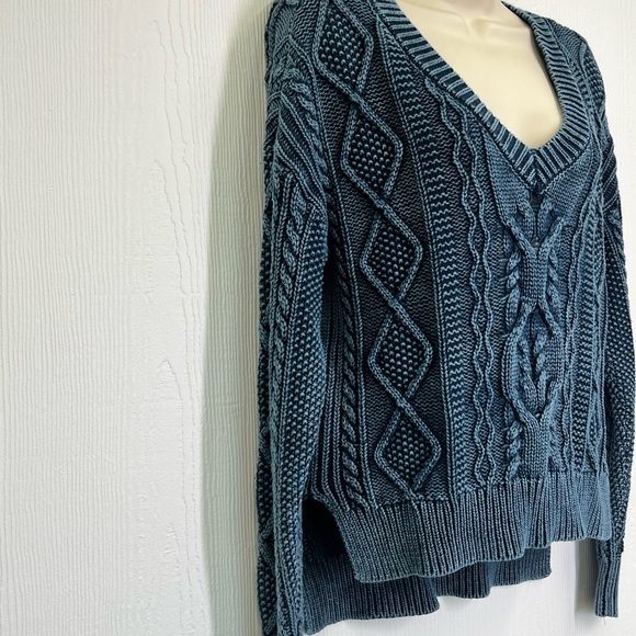 Anthropologie- Pilcro Blue Washed Out Cable Knit Long Sleeve Sweater Size XS - Picture 3 of 11